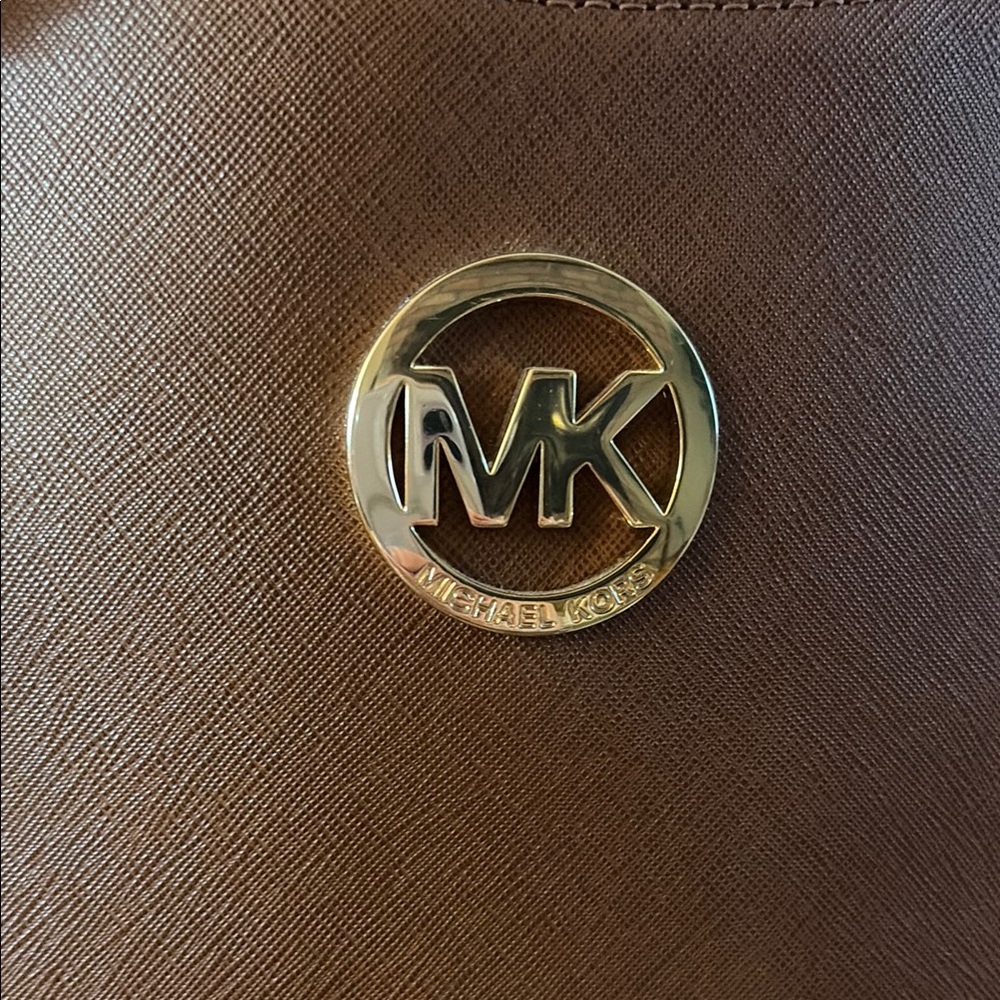 Michael Kors Chocolate Brown Shoulder Bag with Gold Accents - Picture 2 of 9